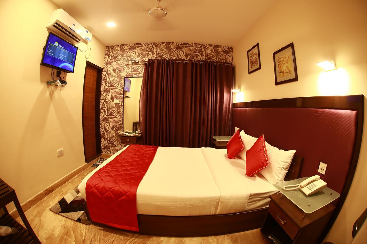D Breeze Suites Devanahalli Phòng bức ảnh